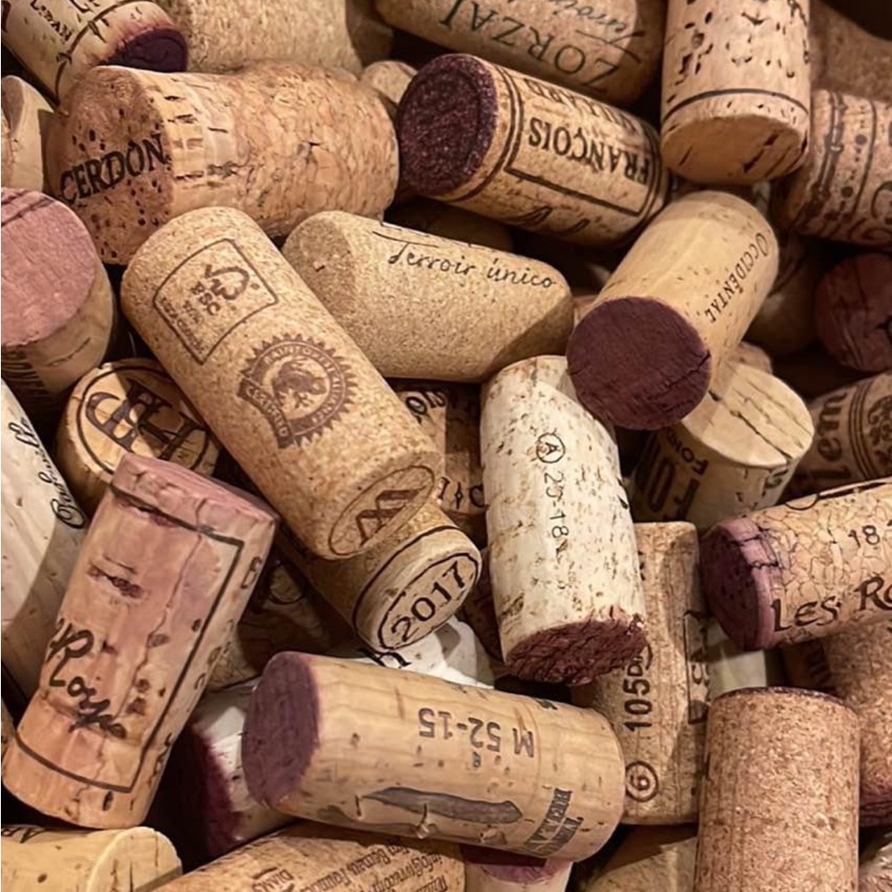 300 wine corks